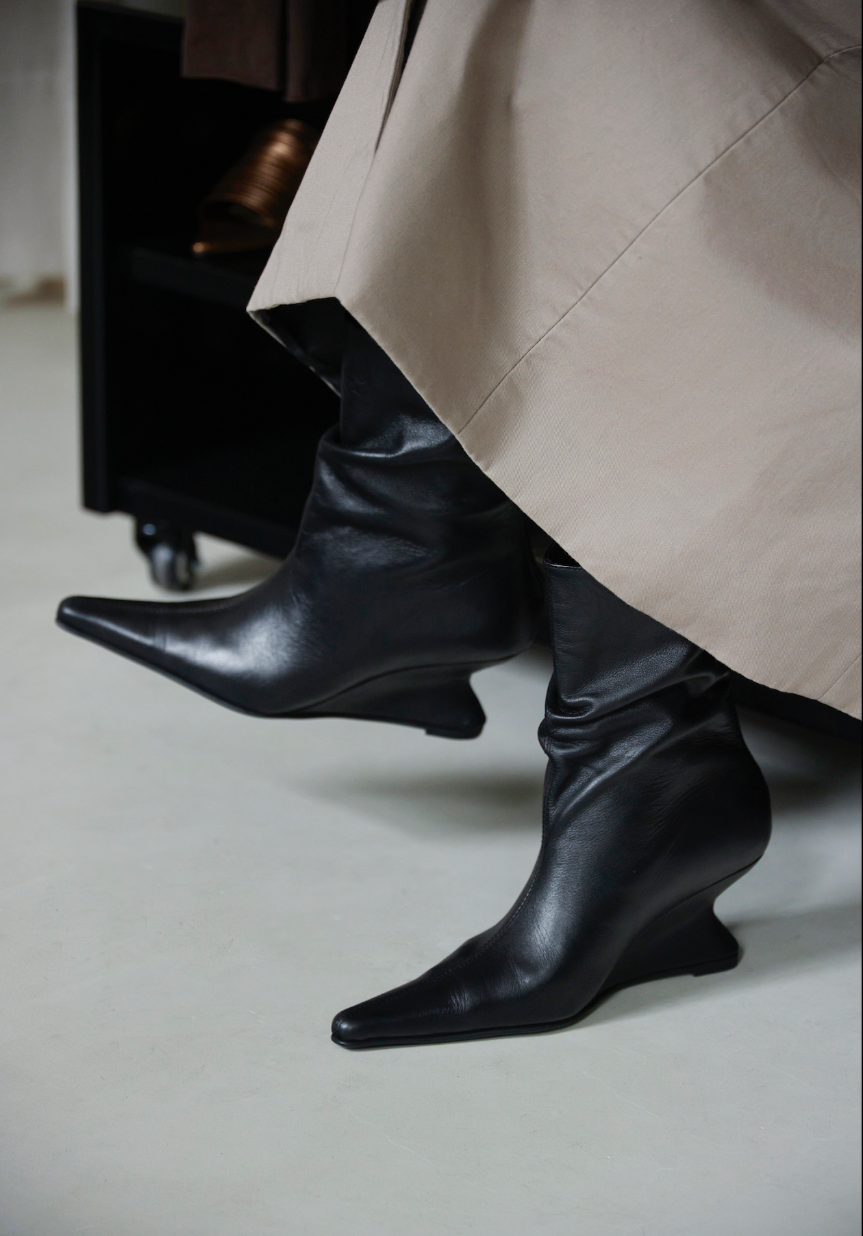 JULIA BLACK BOOTIES X HELENA FADUL