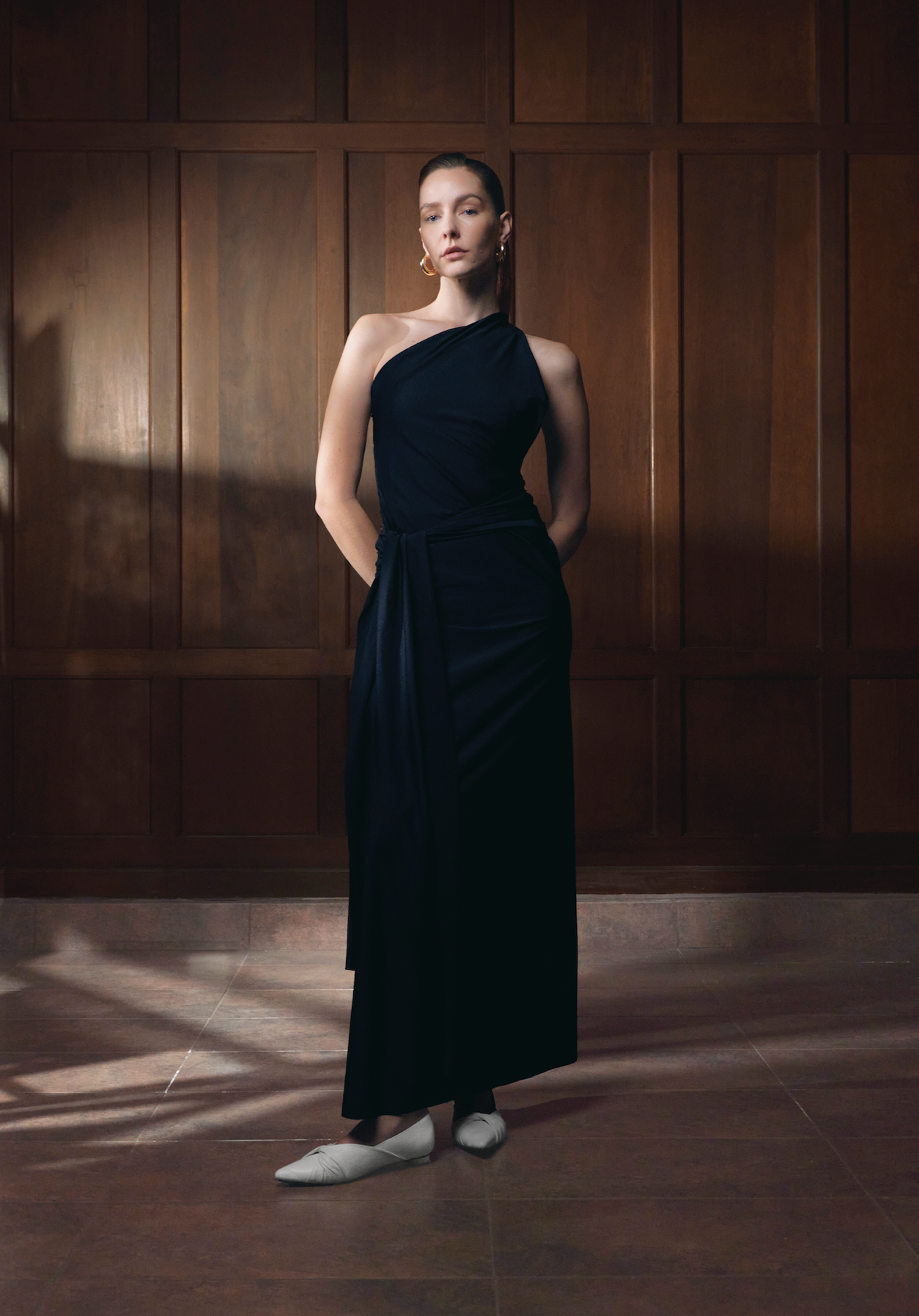 PAULA OFF WHITE FLATS X HELENA FADUL