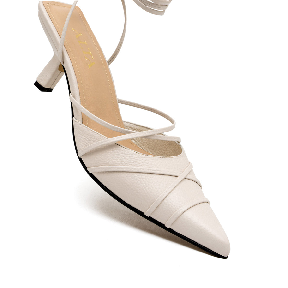 MARTHA OFF WHITE HEELS X HELENA FADUL