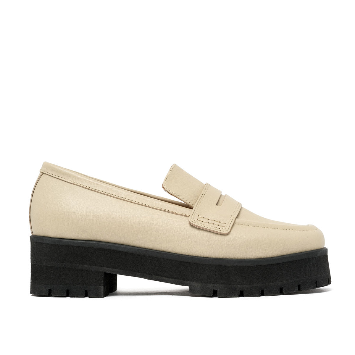 MONIQUE CREME LOAFERS