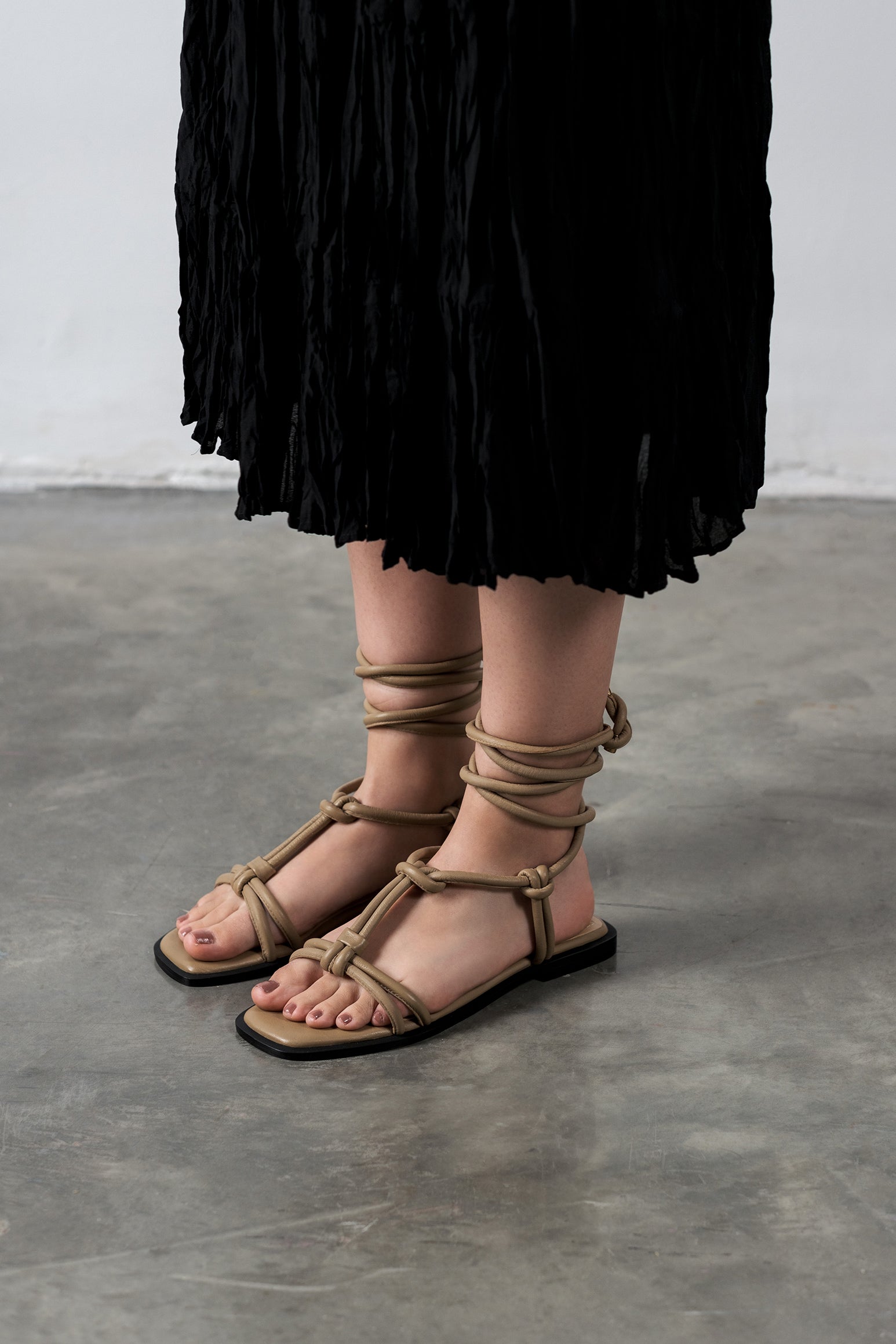 TINNA ALMOND SANDALS