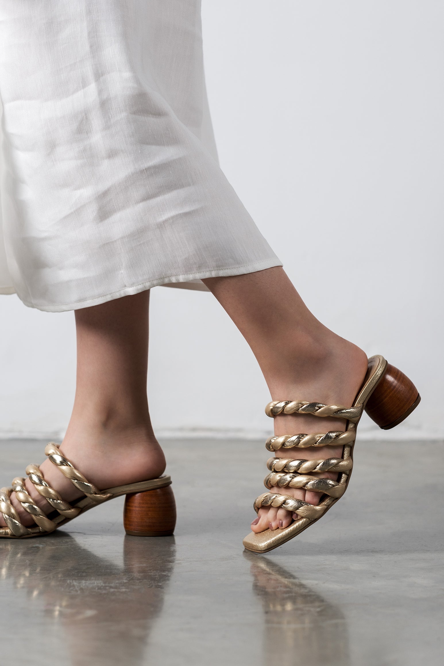 ZYLVIE GOLD SANDALS