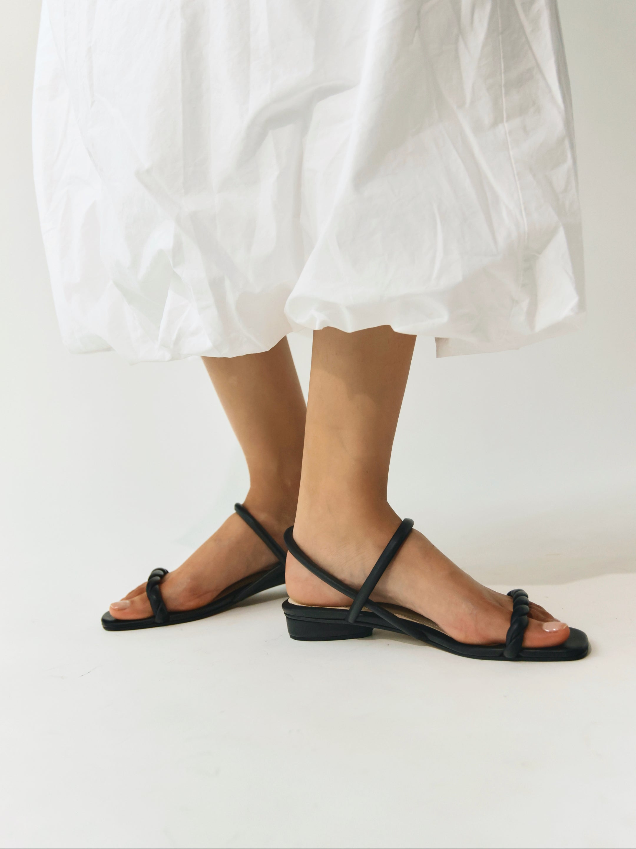 STELLA BLACK SANDALS